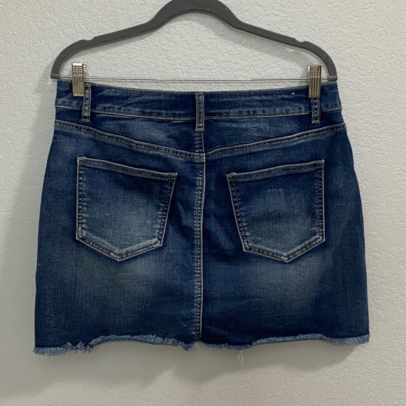 Altar’d State Embroidered Jean Skirt - Picture 3 of 7